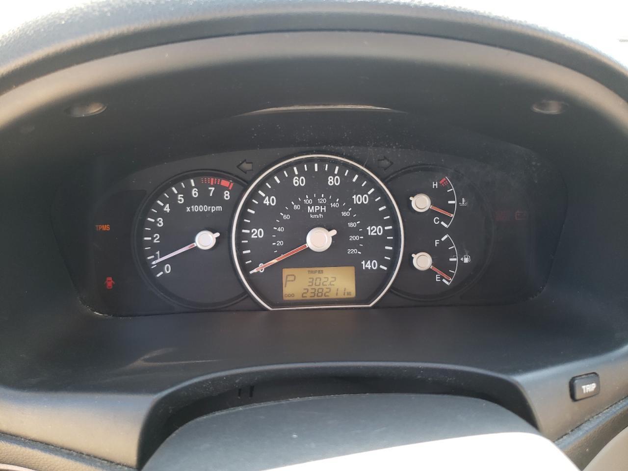 2008 KIA RONDO