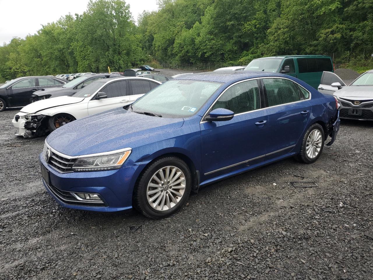 2016 VOLKSWAGEN Passat