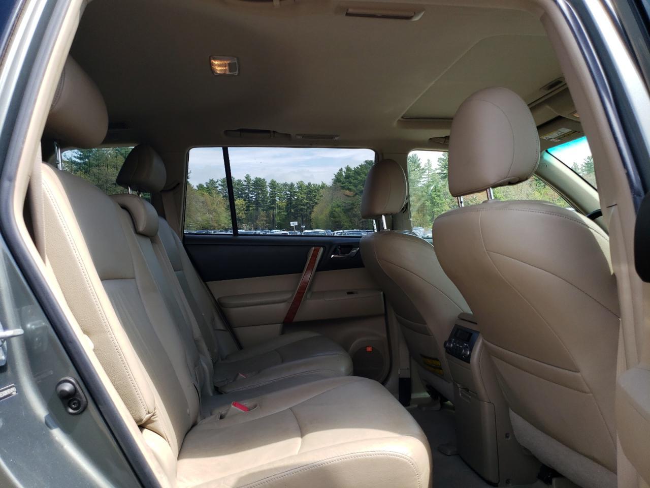 2009 TOYOTA HIGHLANDER