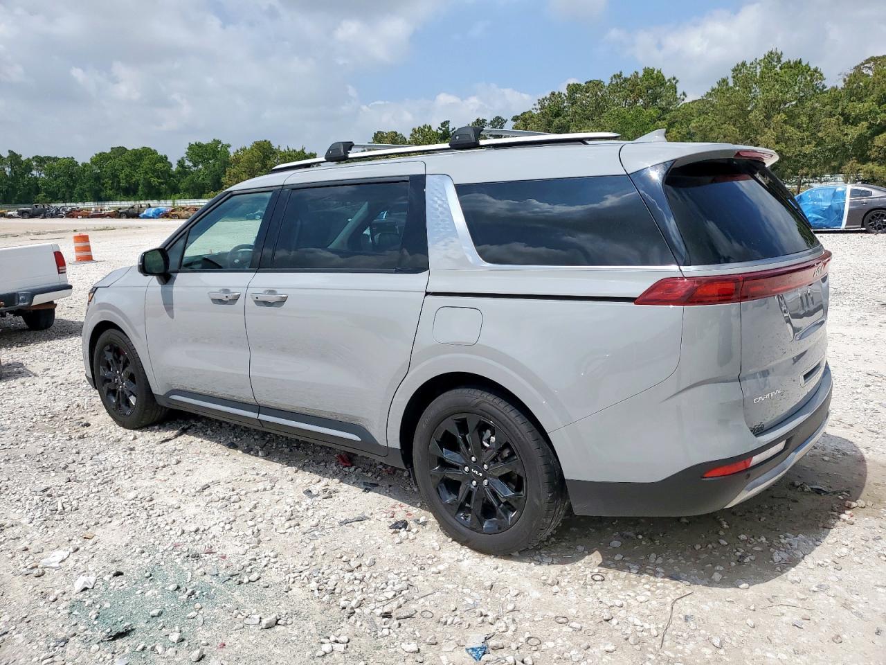 2023 KIA Carnival
