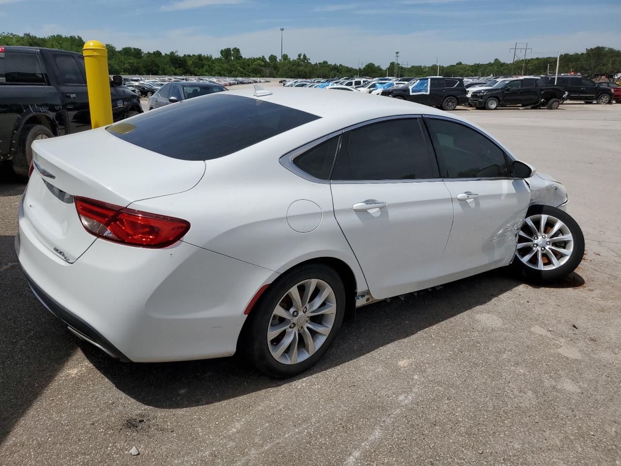 2015 CHRYSLER 200