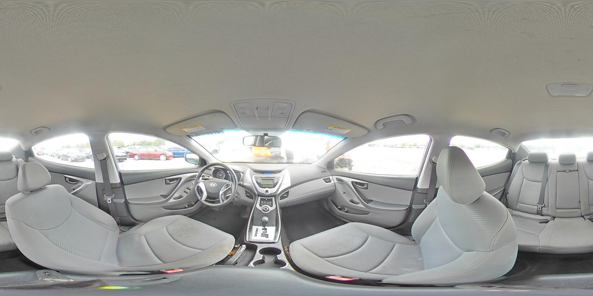 2012 HYUNDAI ELANTRA