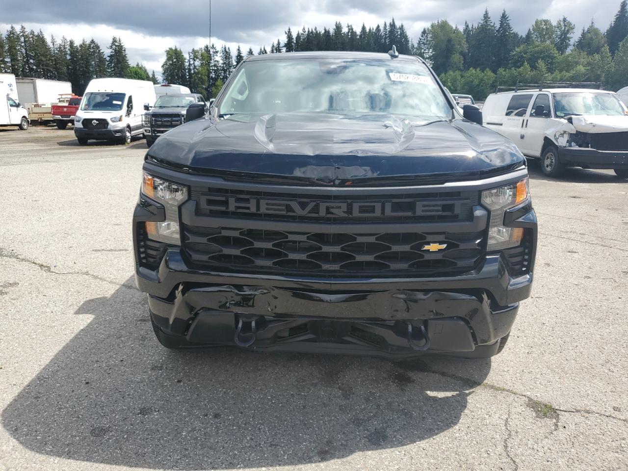 2025 CHEVROLET Silverado