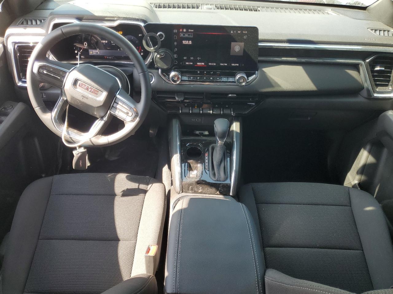 2025 GMC CANYON