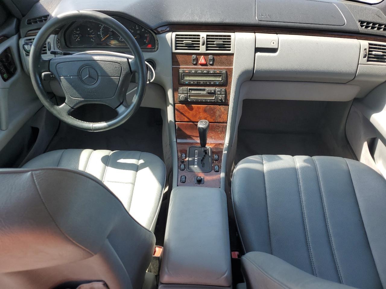 1996 MERCEDES-BENZ E-Class