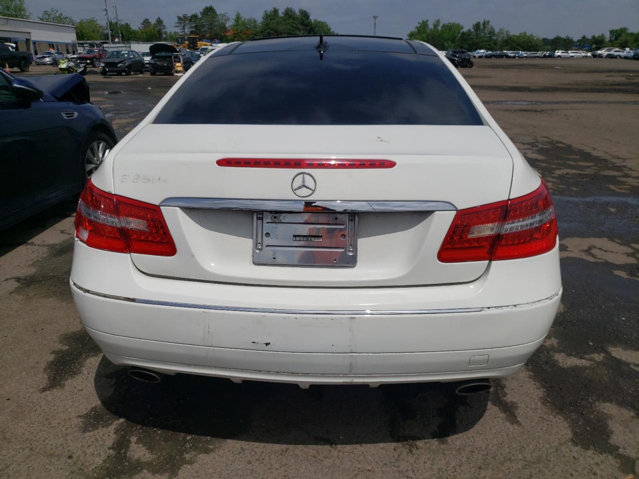 2012 MERCEDES-BENZ E-Class