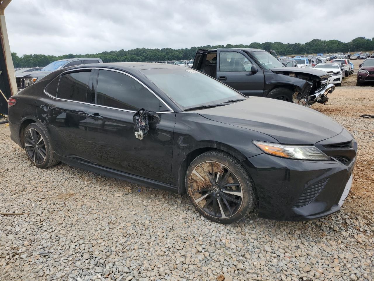 2018 TOYOTA CAMRY