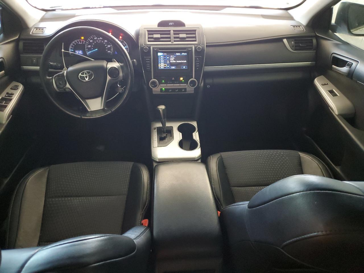 2014 TOYOTA CAMRY