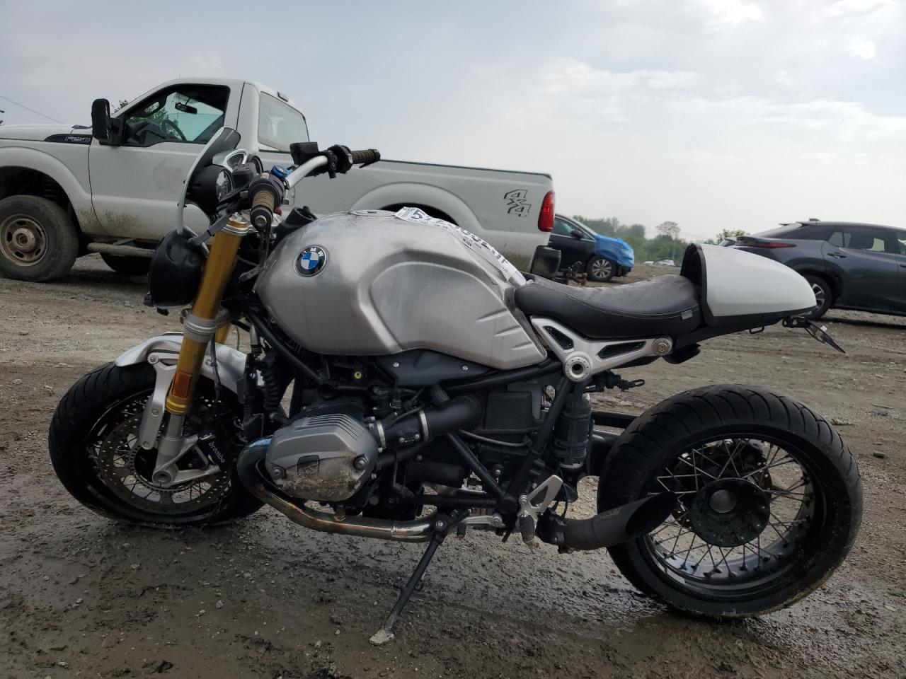 2016 BMW R