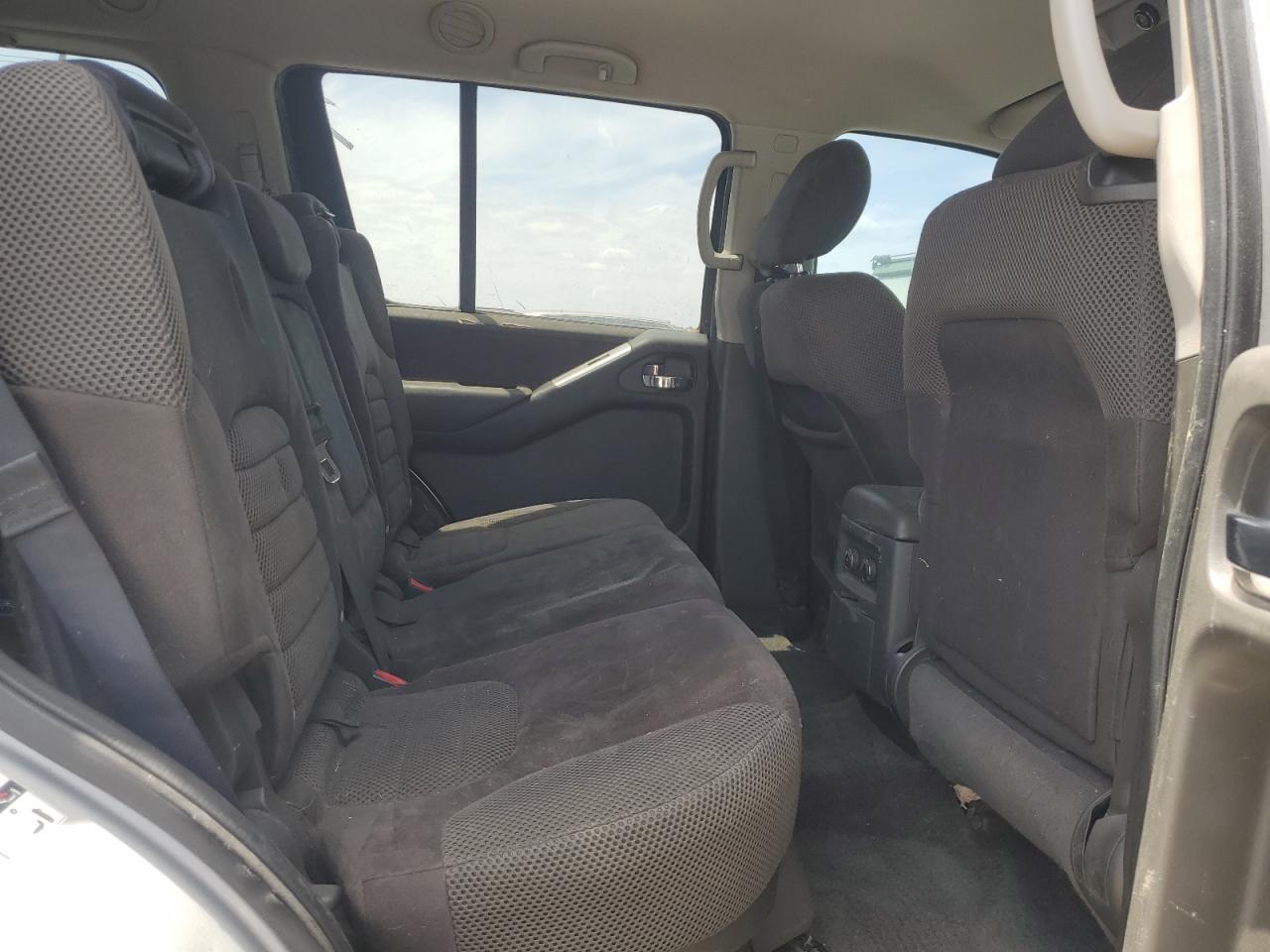 2012 NISSAN PATHFINDER
