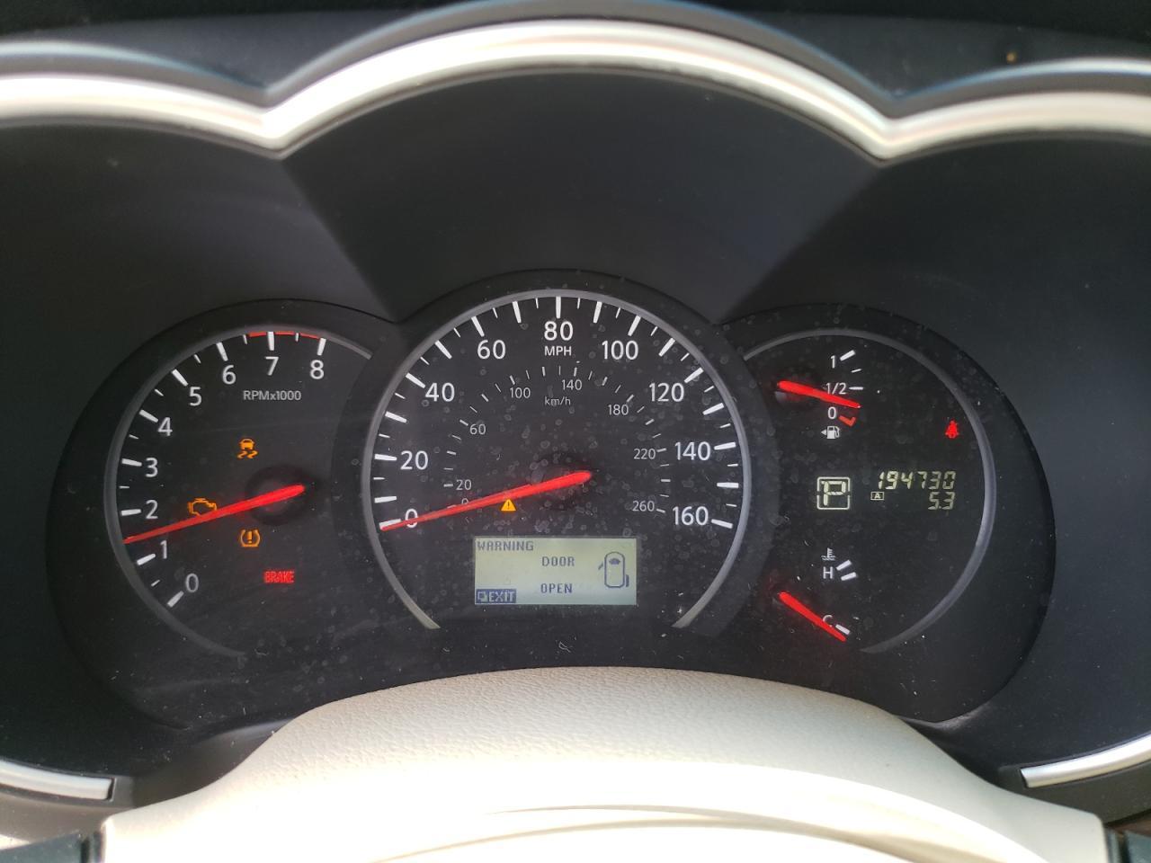 2013 NISSAN Quest