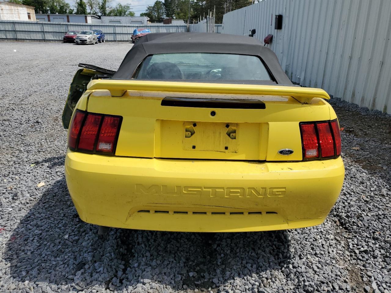 2002 FORD MUSTANG