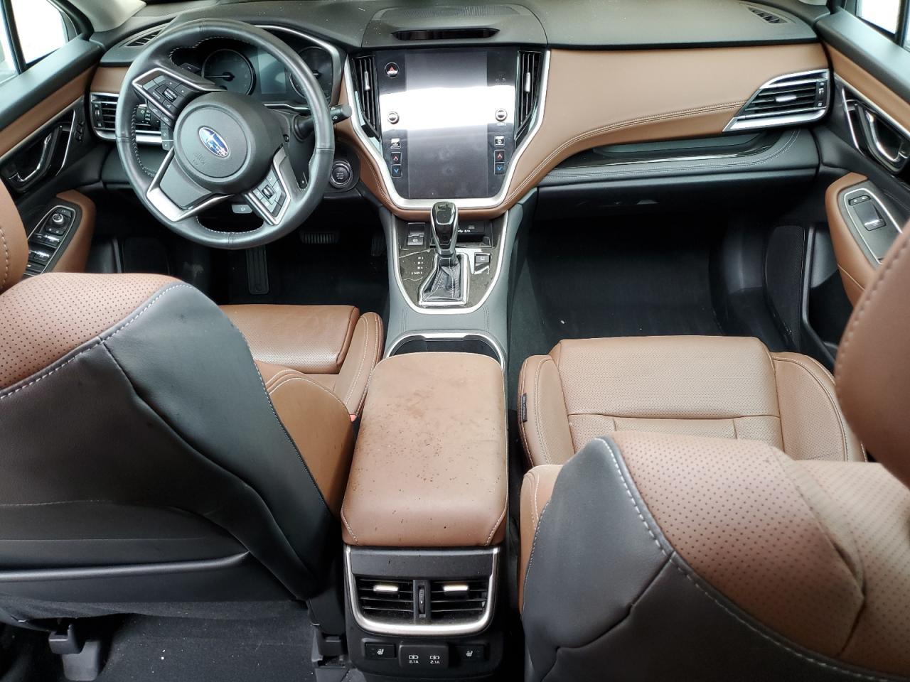 2020 SUBARU Outback