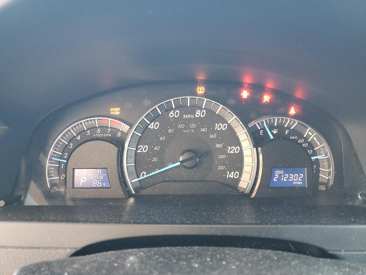 2014 TOYOTA CAMRY