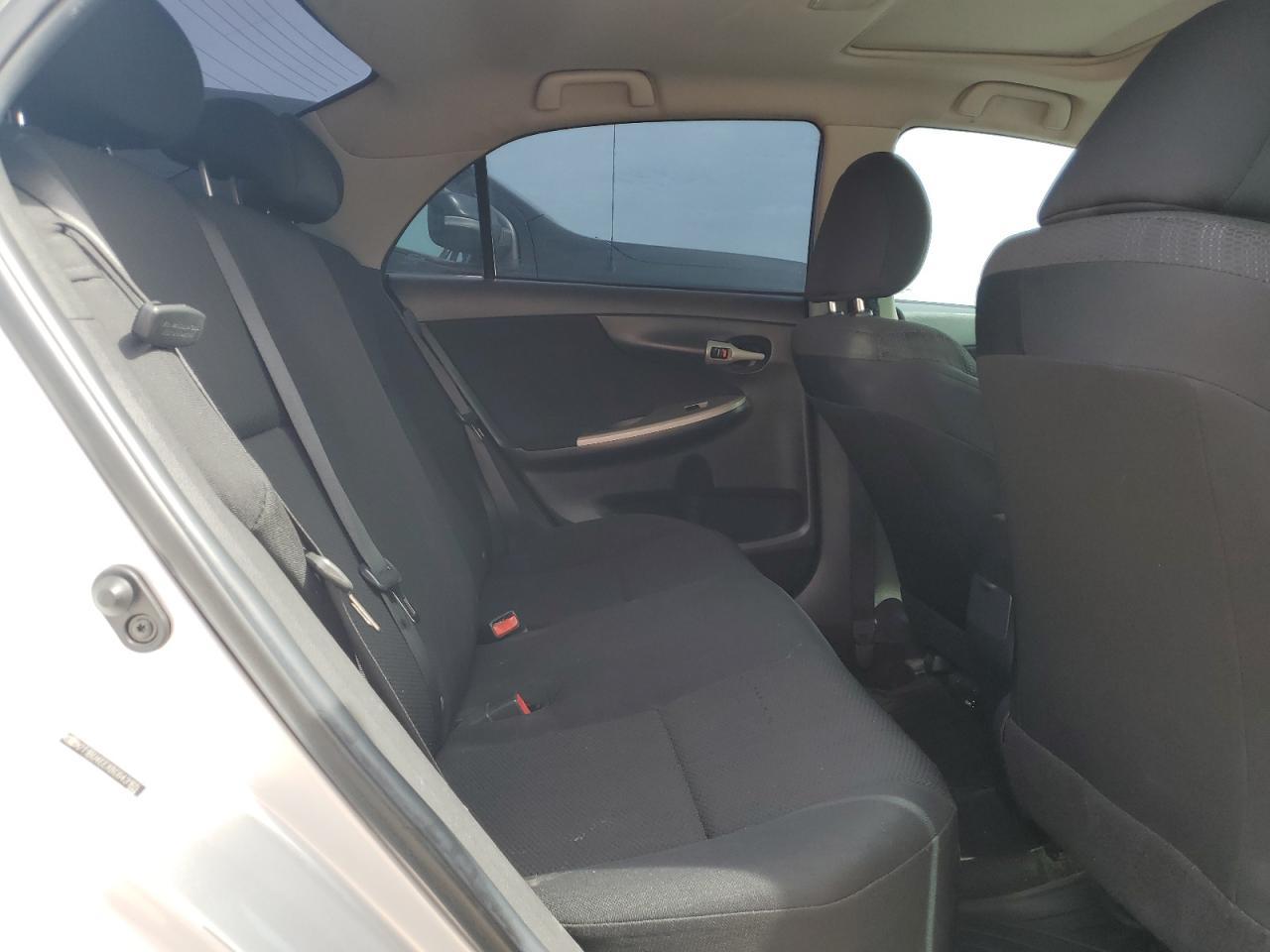 2011 TOYOTA COROLLA
