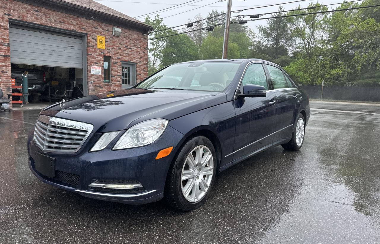 2013 MERCEDES-BENZ E-Class