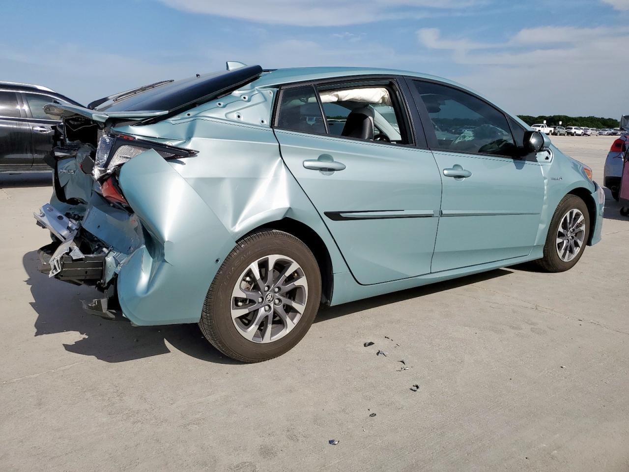2022 TOYOTA PRIUS