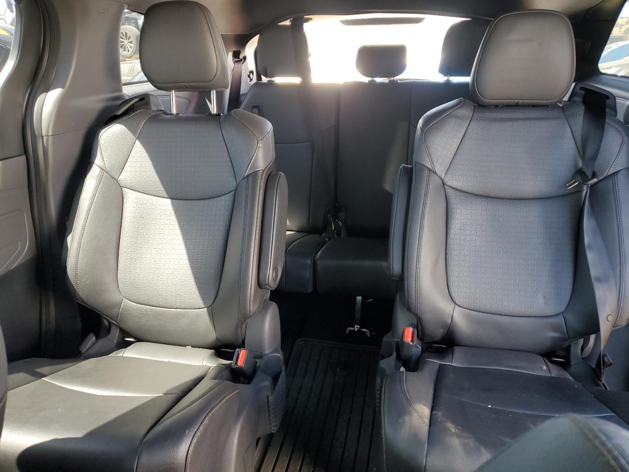 2023 TOYOTA SIENNA