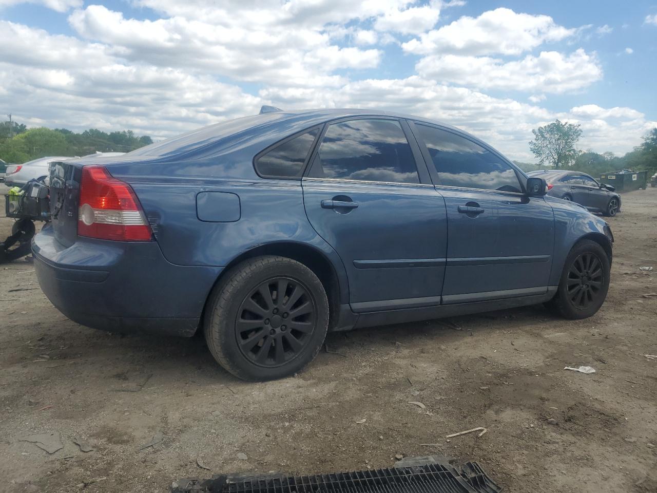 2005 VOLVO S40