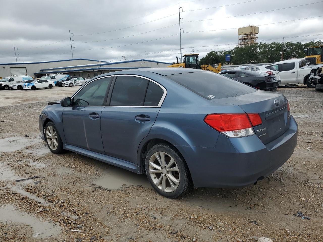 2013 SUBARU Legacy