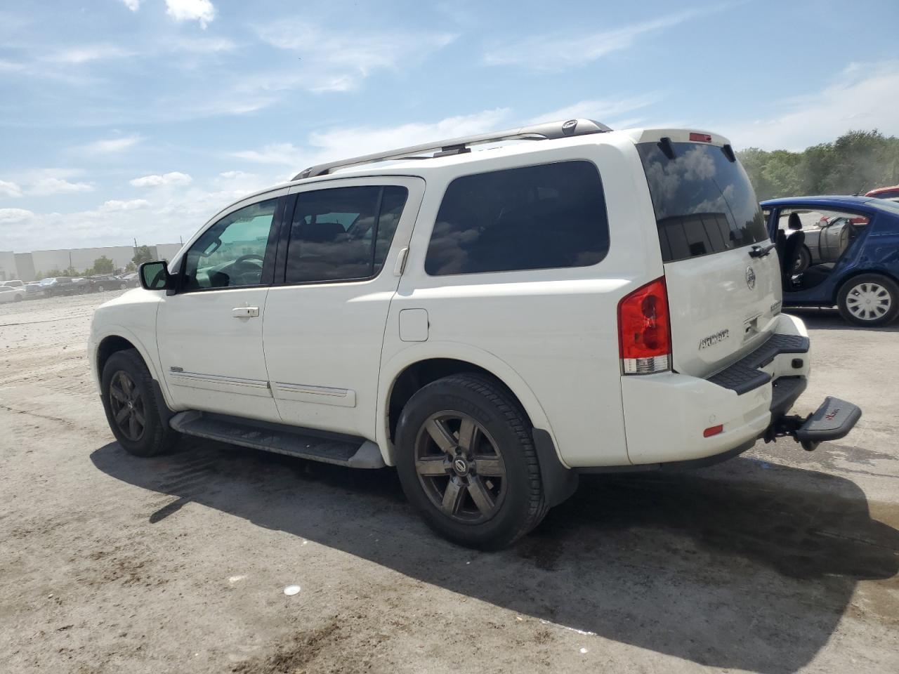 2014 NISSAN Armada