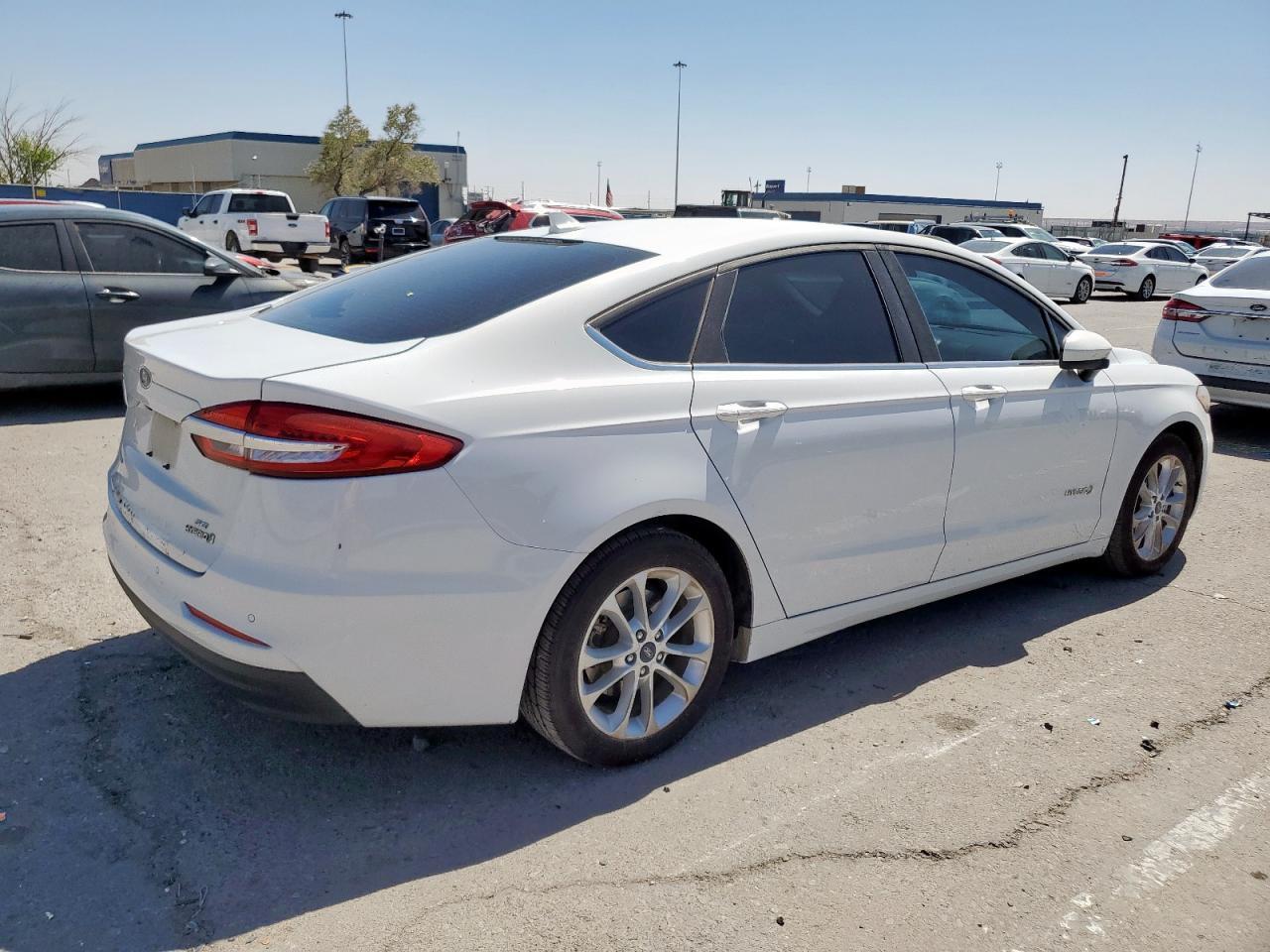 2019 FORD FUSION