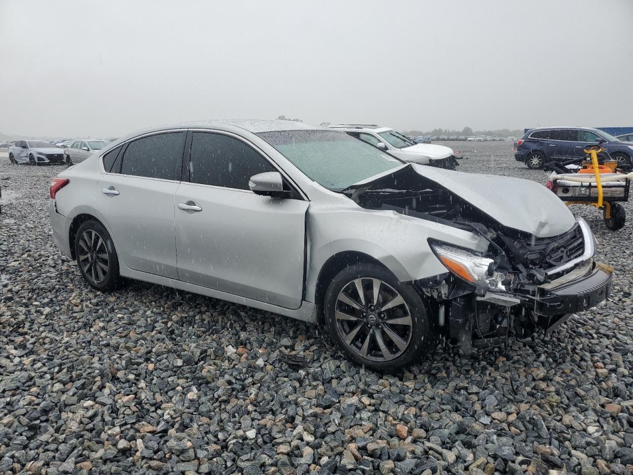 2017 NISSAN ALTIMA
