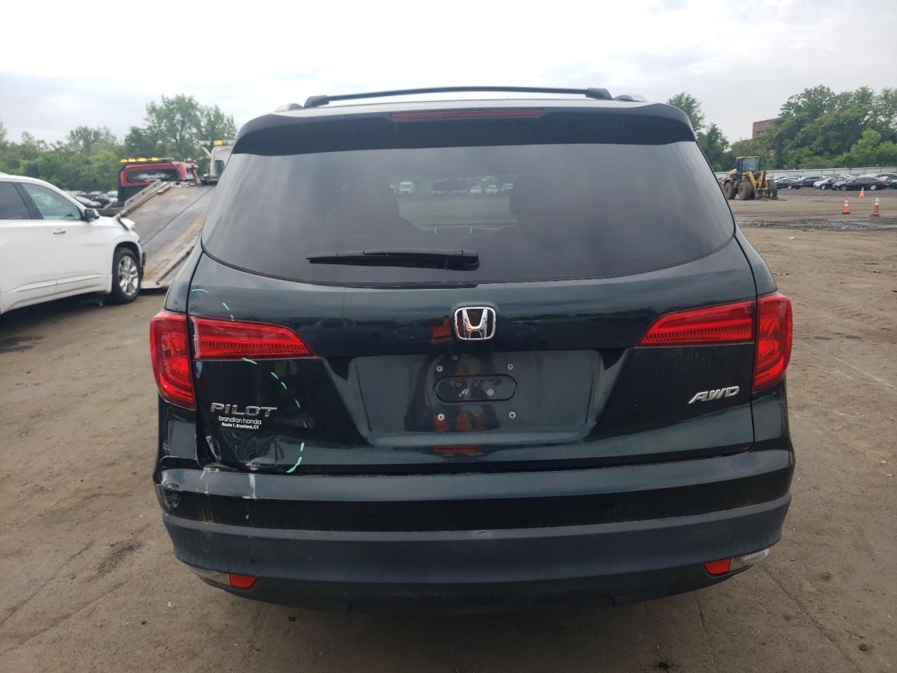 2017 HONDA PILOT