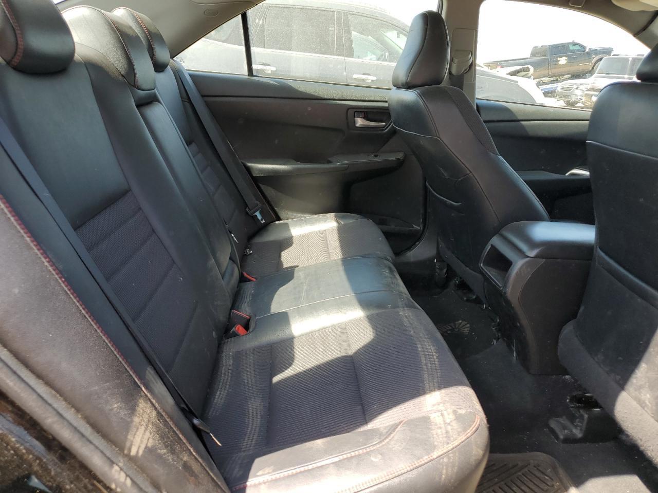 2016 TOYOTA CAMRY