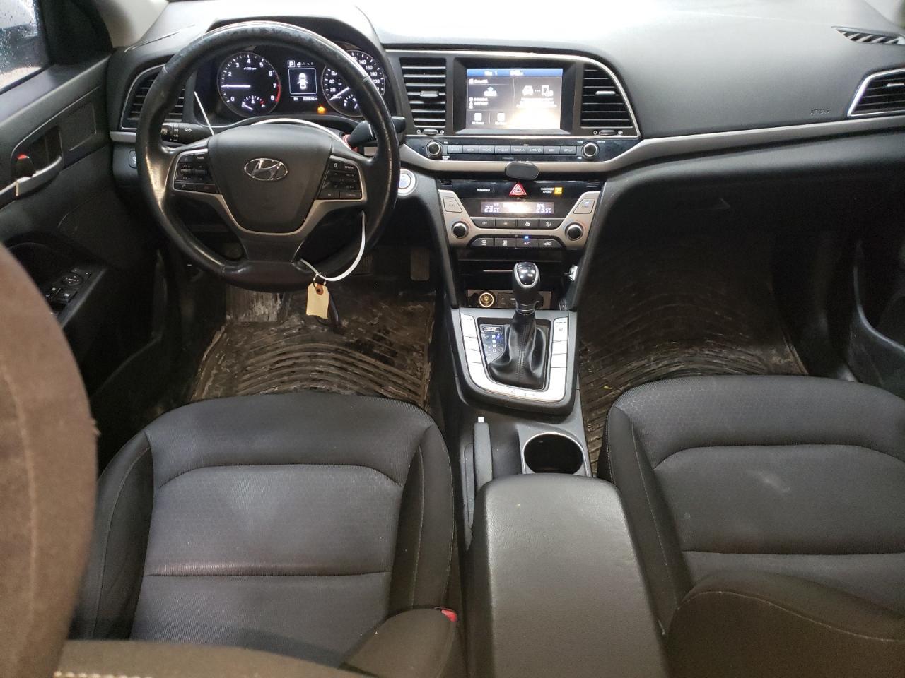 2017 HYUNDAI ELANTRA