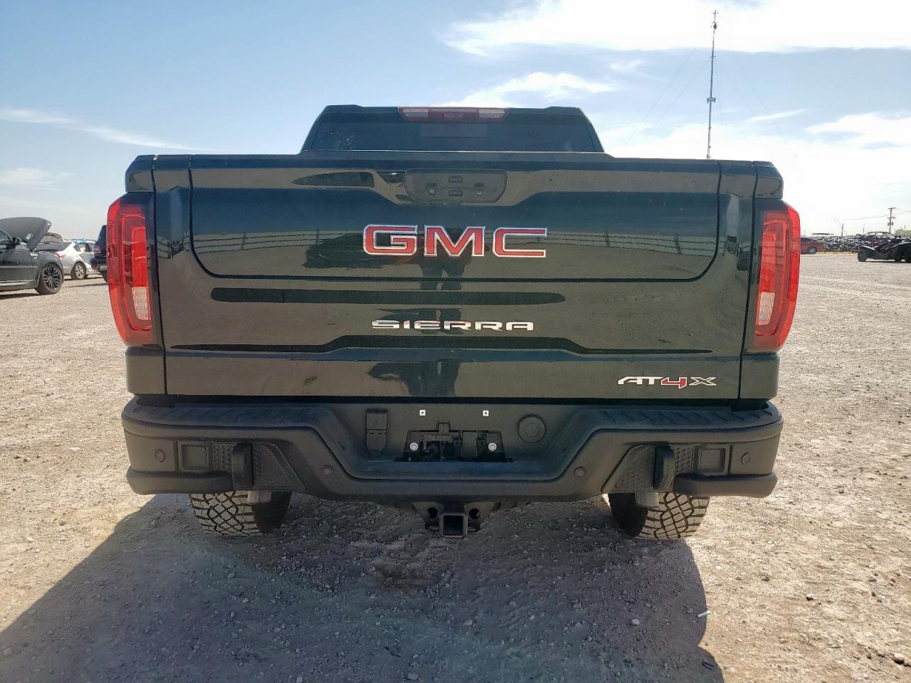2024 GMC Sierra