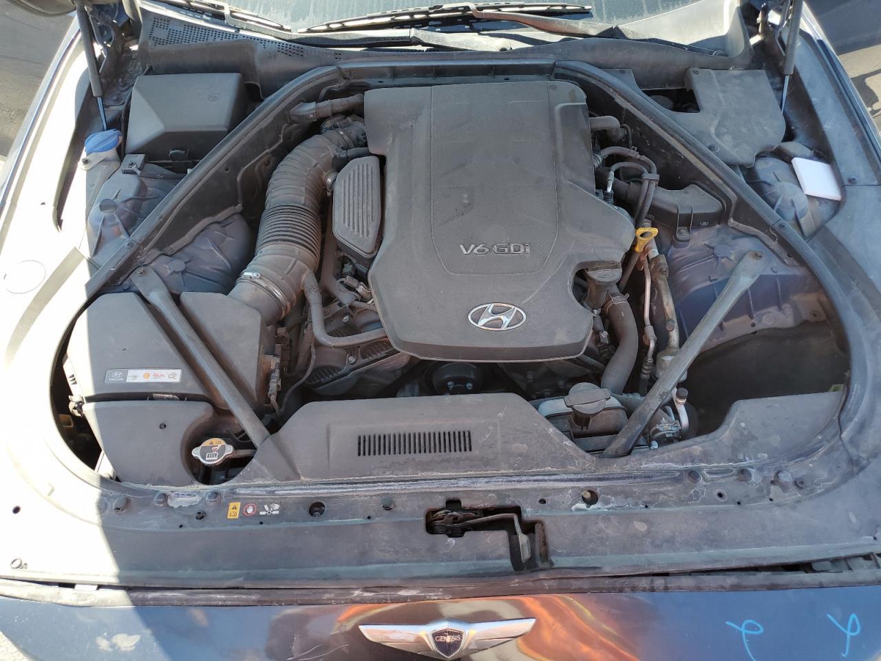 2016 HYUNDAI GENESIS