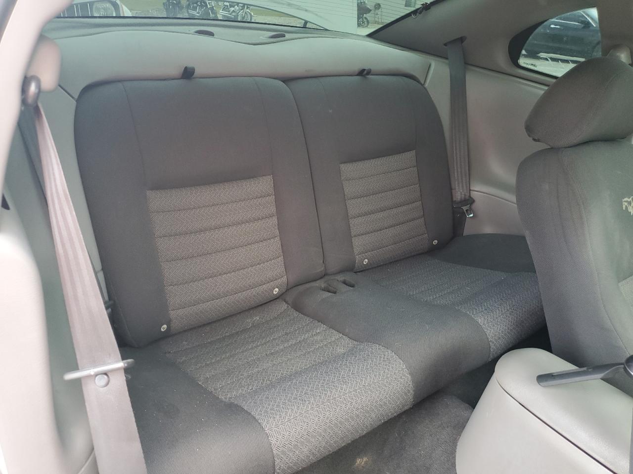 2004 FORD MUSTANG