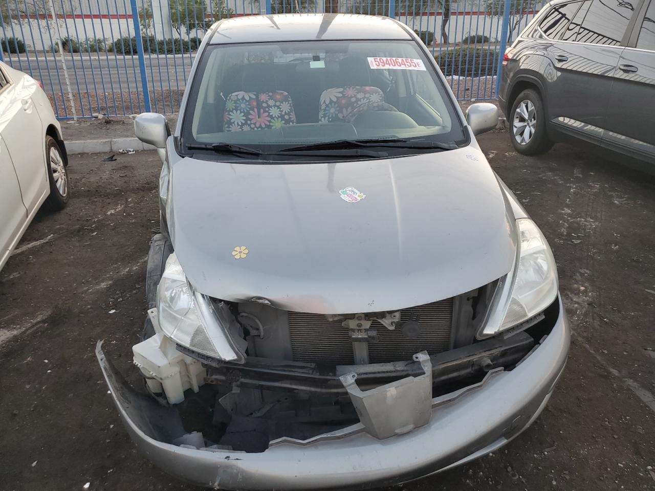 2011 NISSAN VERSA