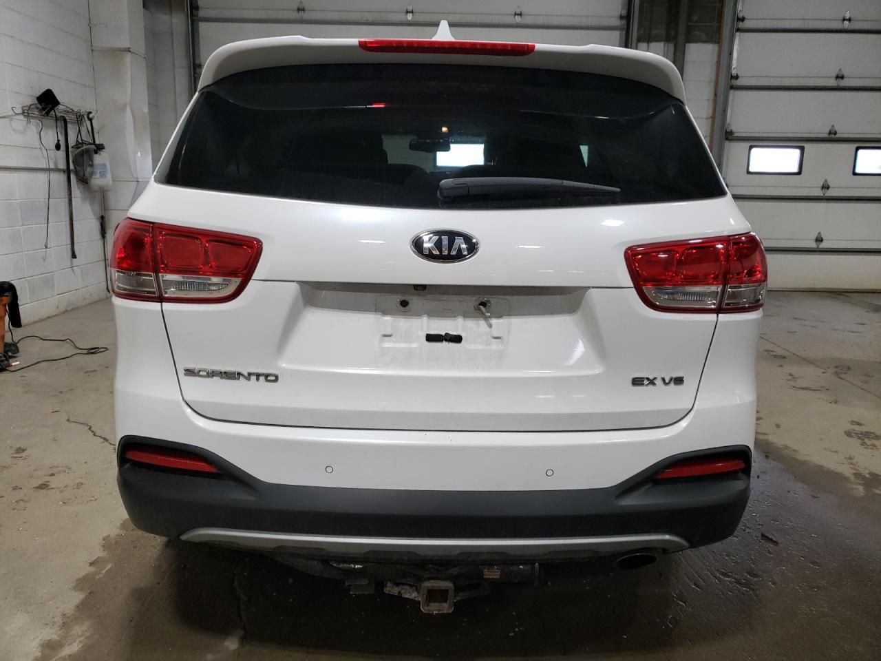 2016 KIA SORENTO