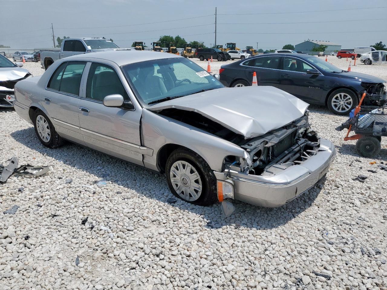 2004 MERCURY Gr Marq