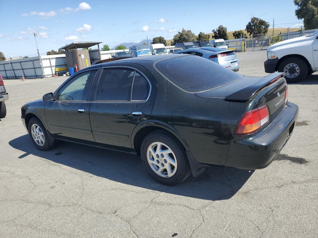 1999 NISSAN Maxima