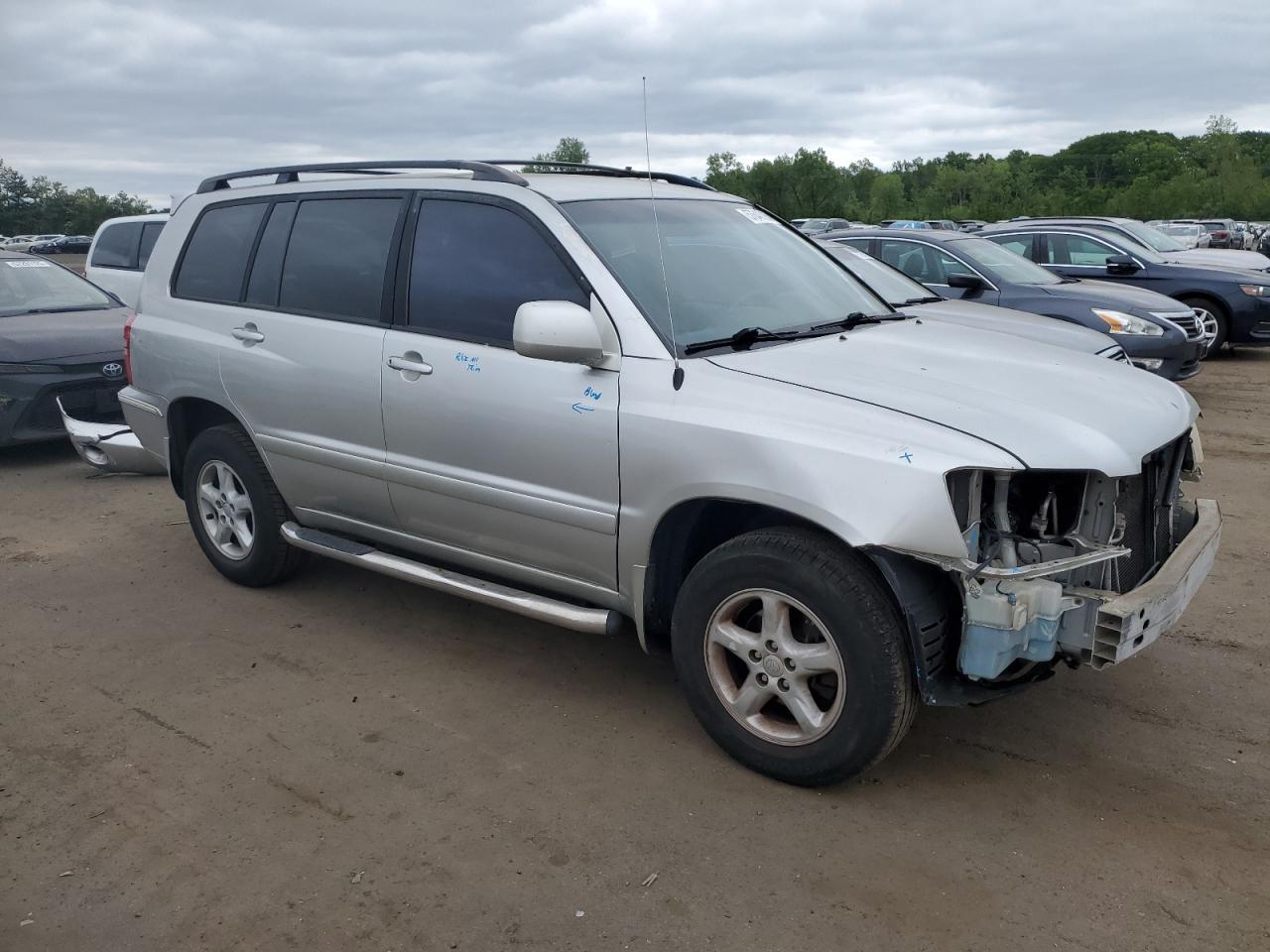 2002 TOYOTA HIGHLANDER