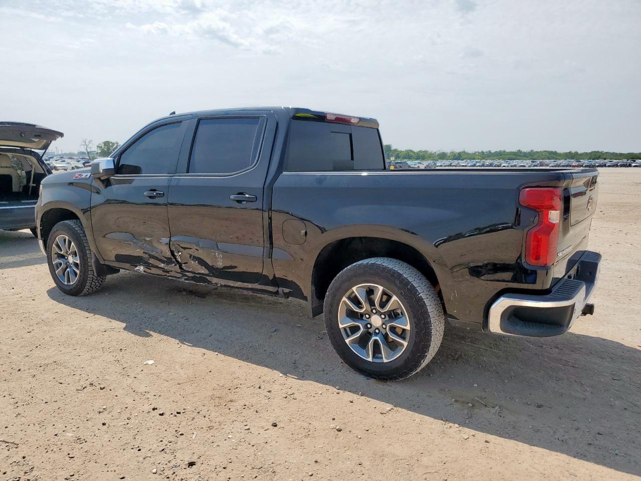 2025 CHEVROLET Silverado
