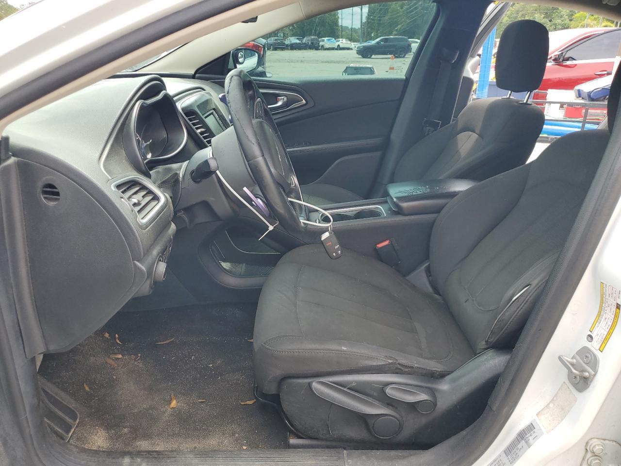 2016 CHRYSLER 200