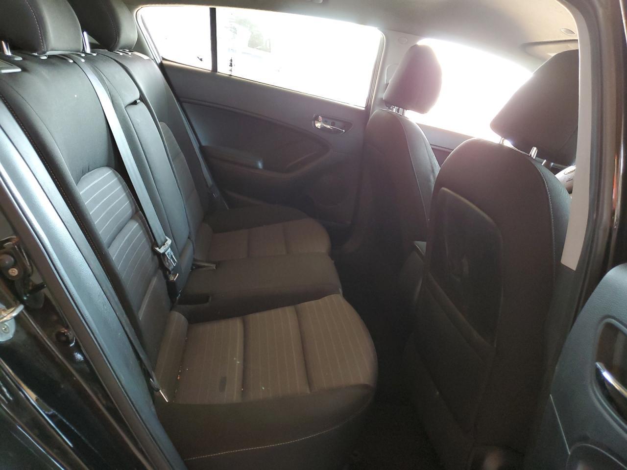 2016 KIA FORTE
