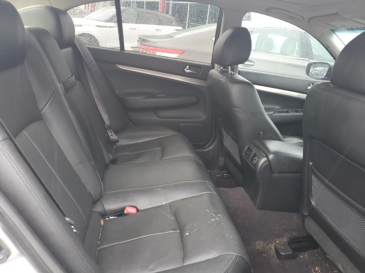 2013 Infi G37
