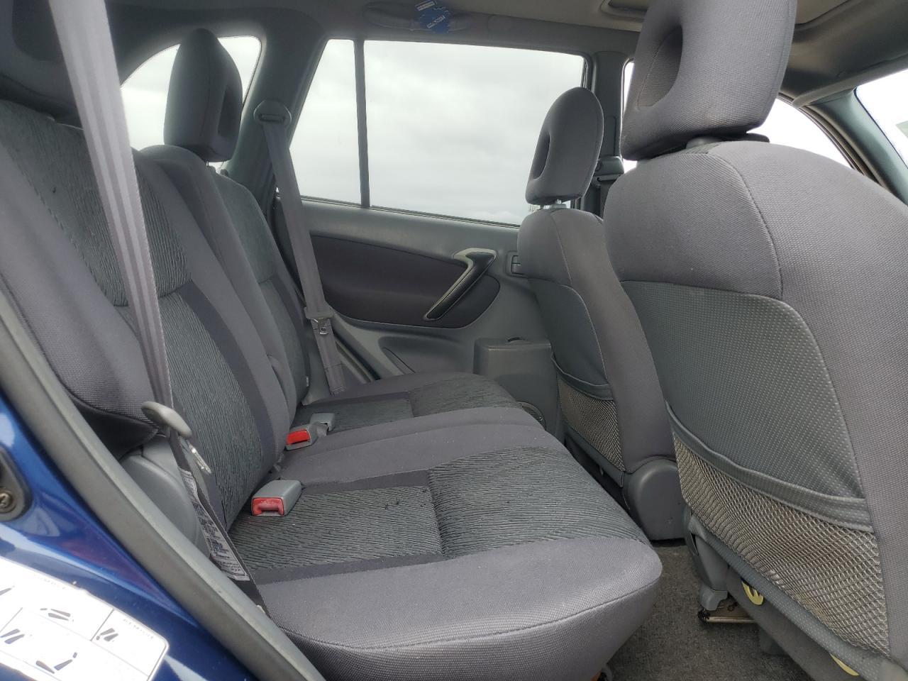 2002 TOYOTA RAV4
