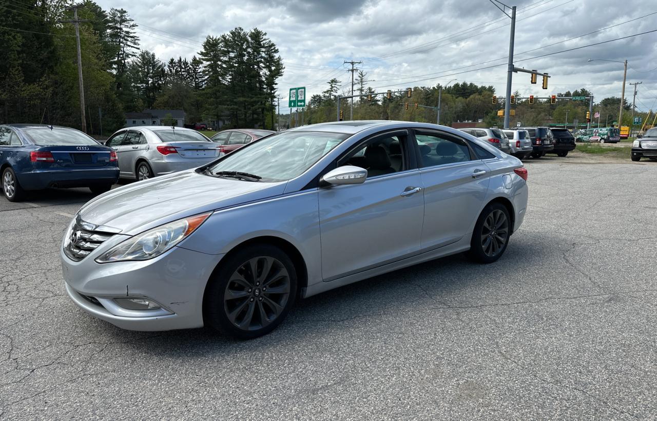 2011 HYUNDAI SONATA