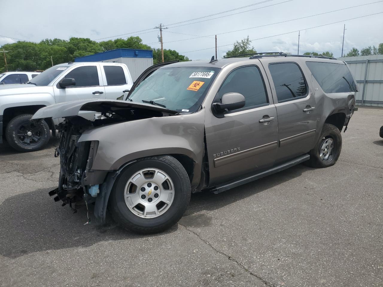 2013 CHEVROLET Suburban