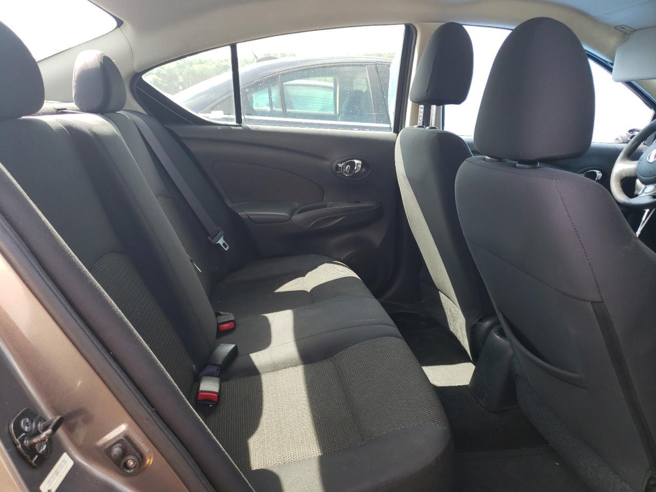 2013 NISSAN VERSA