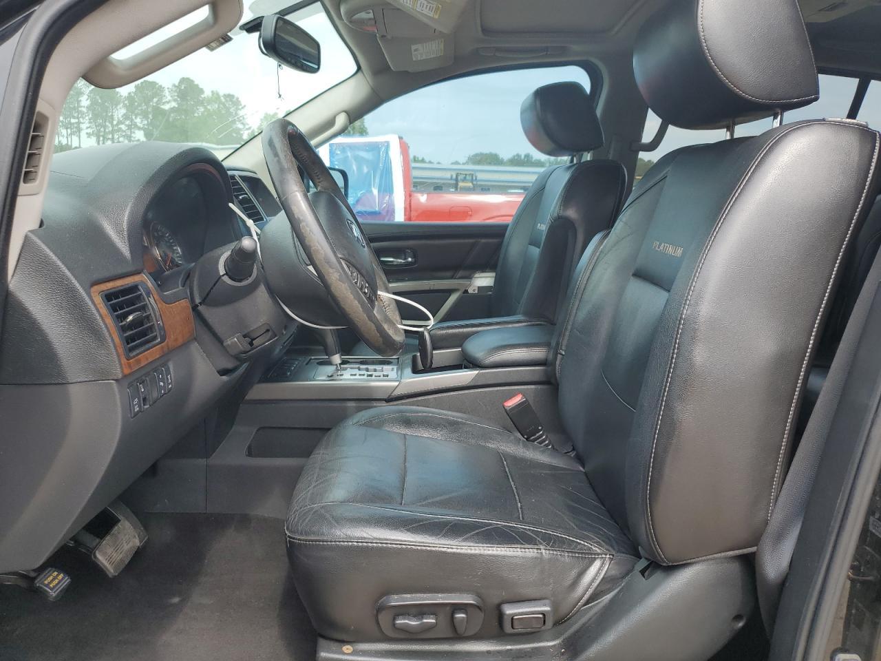 2015 NISSAN Armada