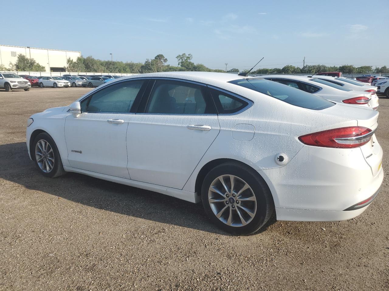 2017 FORD FUSION