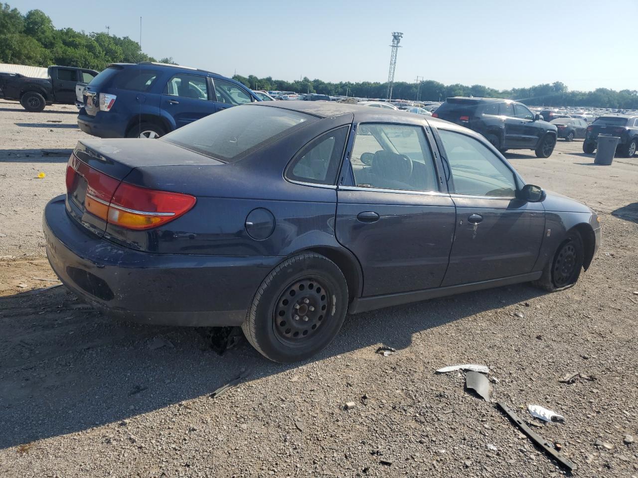 2001 SATURN L200