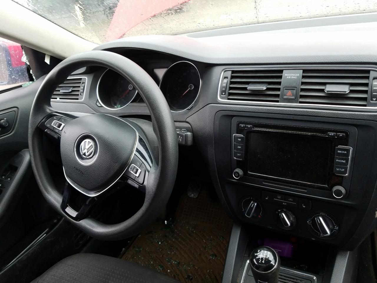 2015 VOLKSWAGEN JETTA